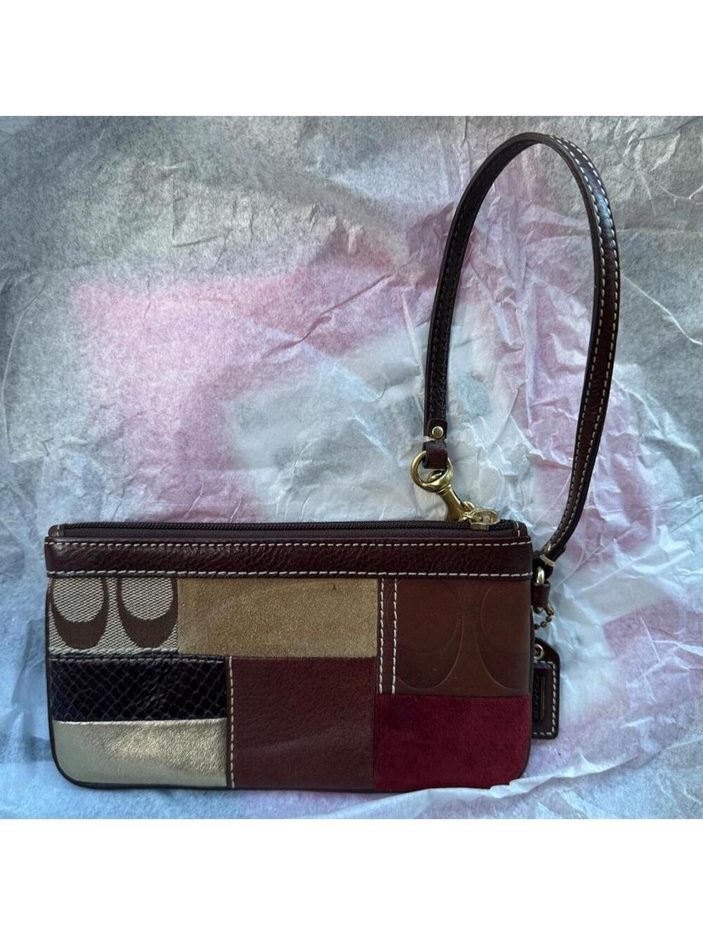 Coach Women's Brown and Multi Wallet-purs